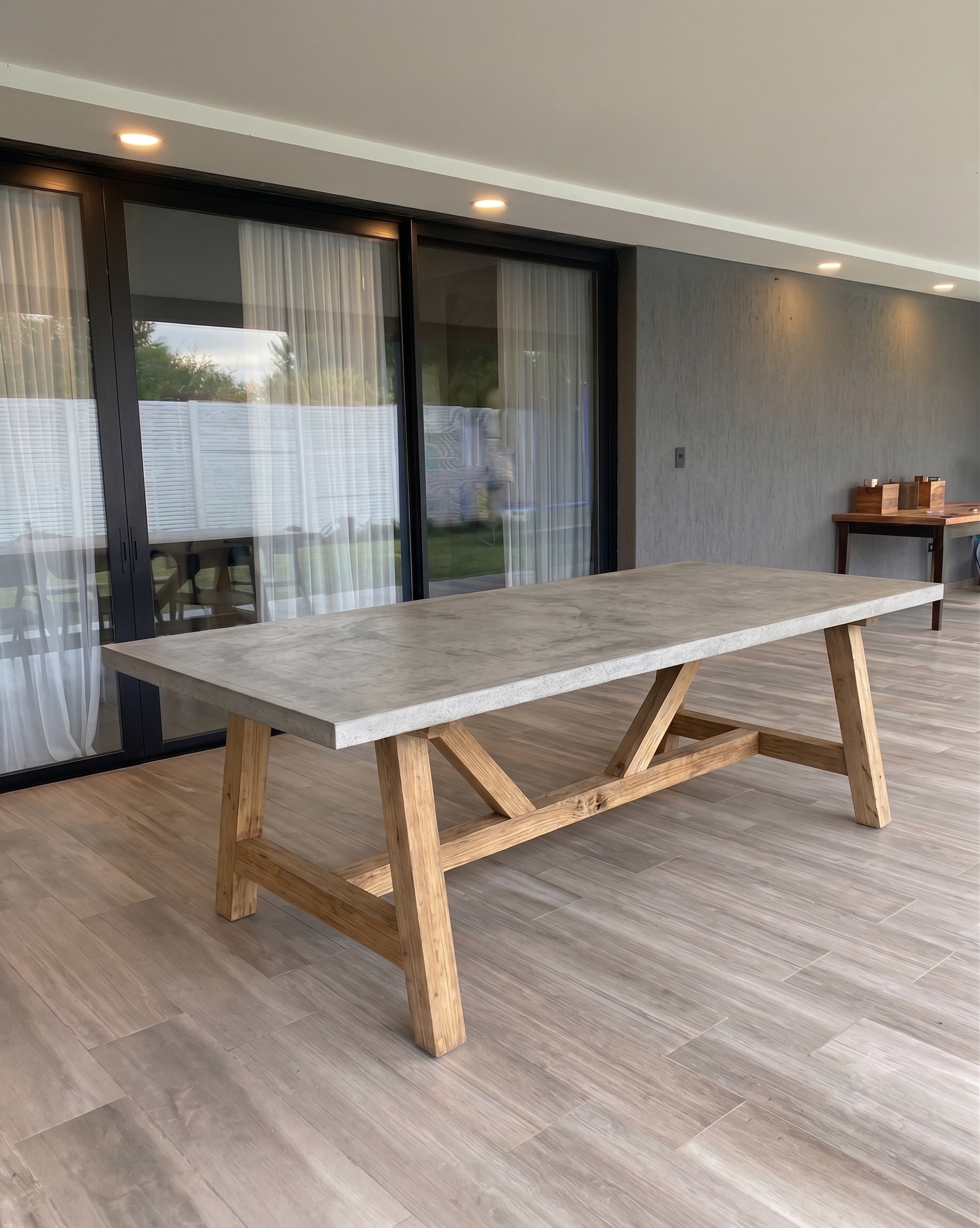 Mesa de comedor Saturno